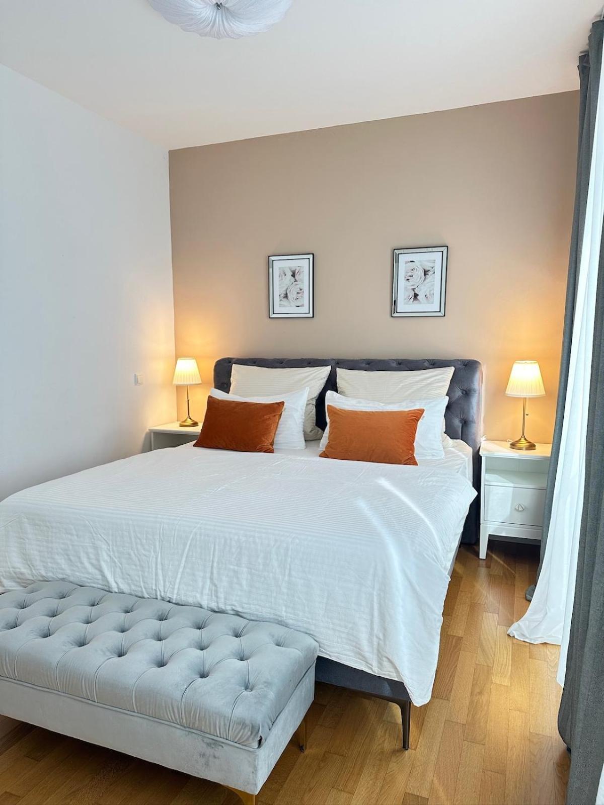 Design Loft Am Hauptbahnhof - Modern Mit Parkplatz Appartamento *