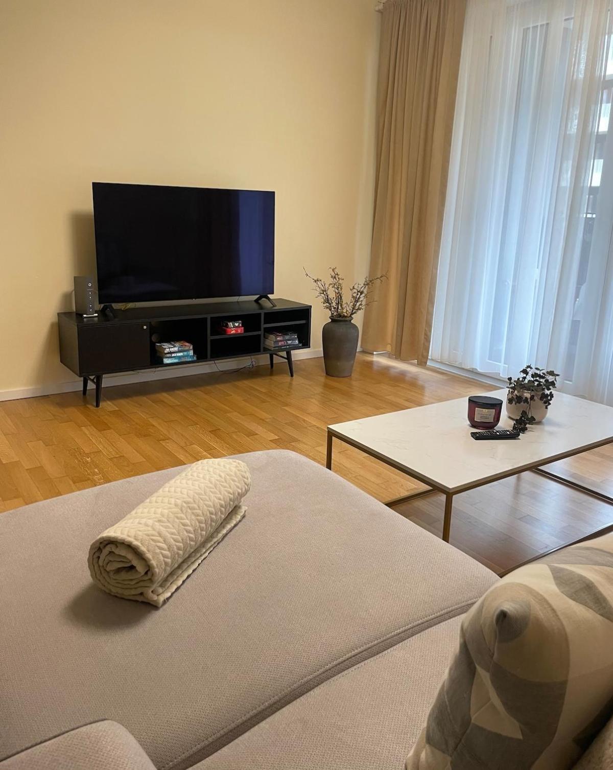 Appartamento Design Loft Am Hauptbahnhof - Modern Mit Parkplatz